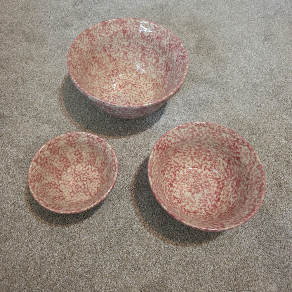 The Workshop Of Gerald E Henn Three Bowls Rose Sponge Color